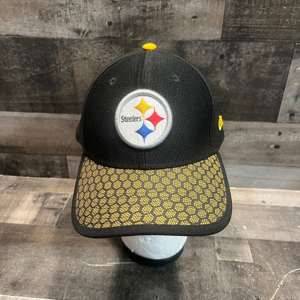 New Era 39THIRTY Pittsburgh Steelers Hat Black Gold Honeycomb Brim Small-Medium